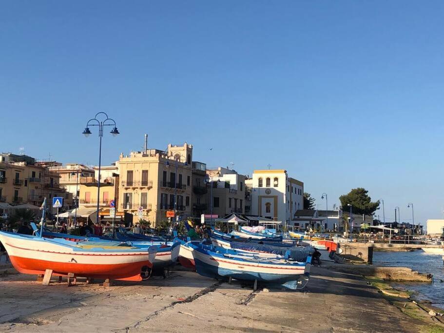 Апартаменты Bertie'S Mondello Палермо Экстерьер фото